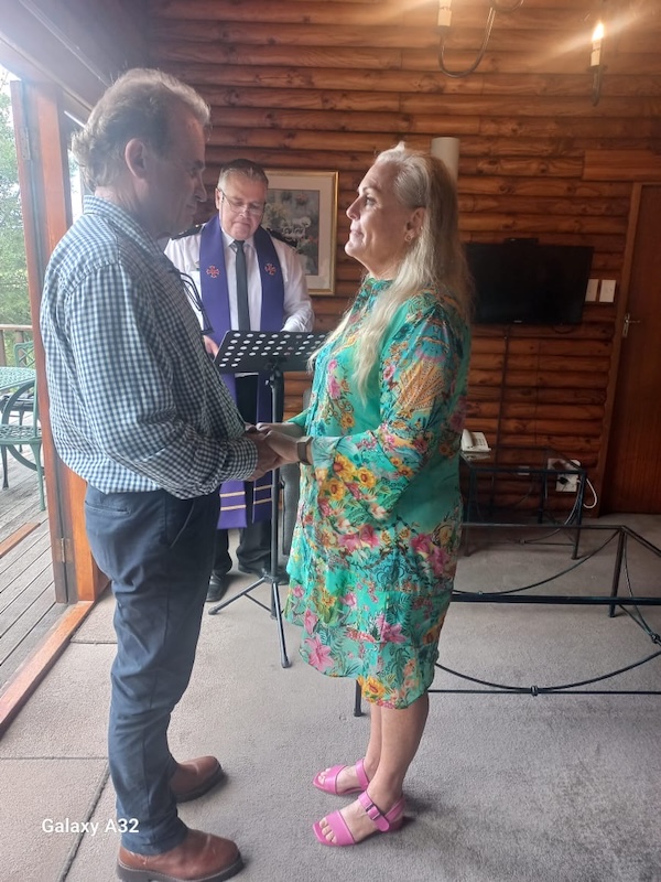 Wedding ceremony by Dr. Gerrit Rademeyer in Genadendal